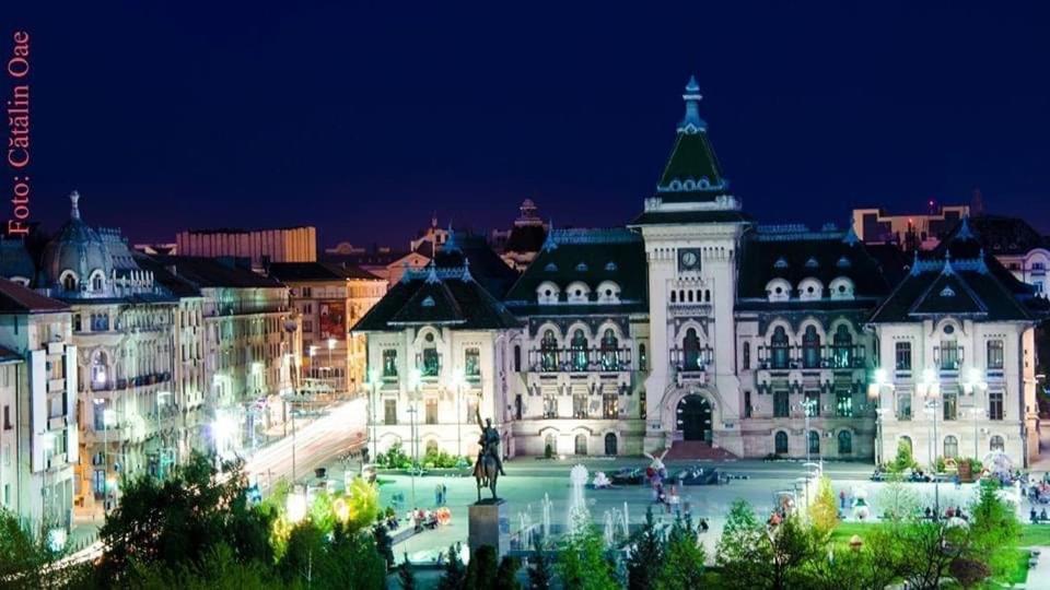 Blue Light Ultracentral Craiova Bagian luar foto